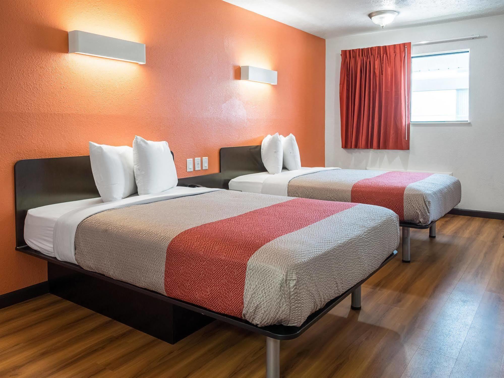 Motel 6-Columbus, Oh - Osu Eksteriør billede