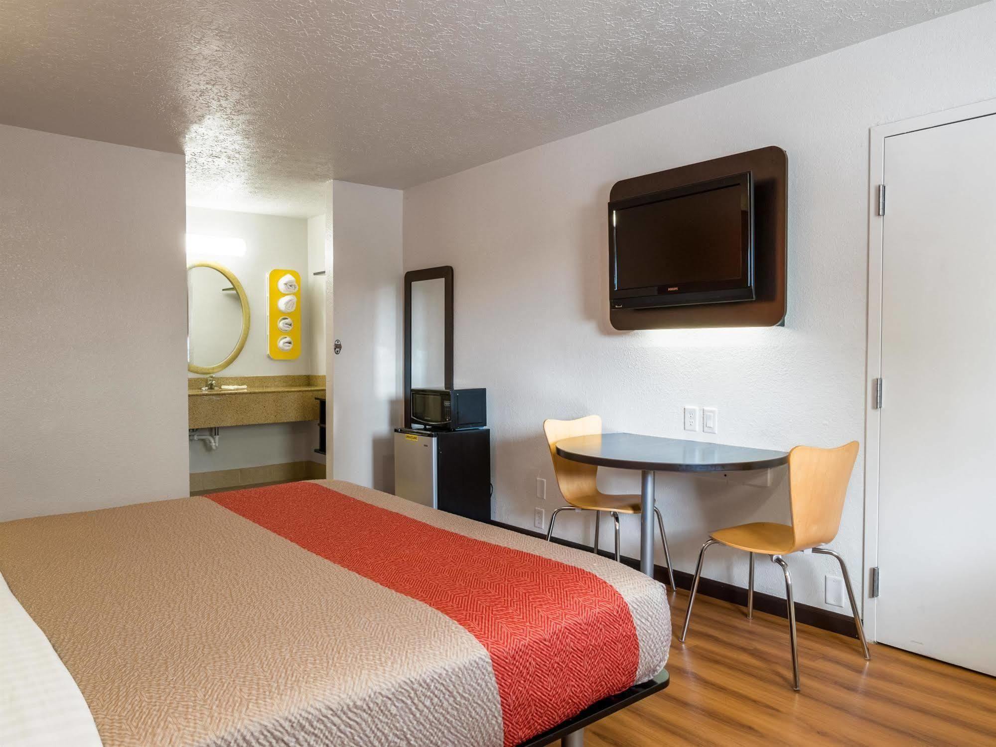 Motel 6-Columbus, Oh - Osu Eksteriør billede