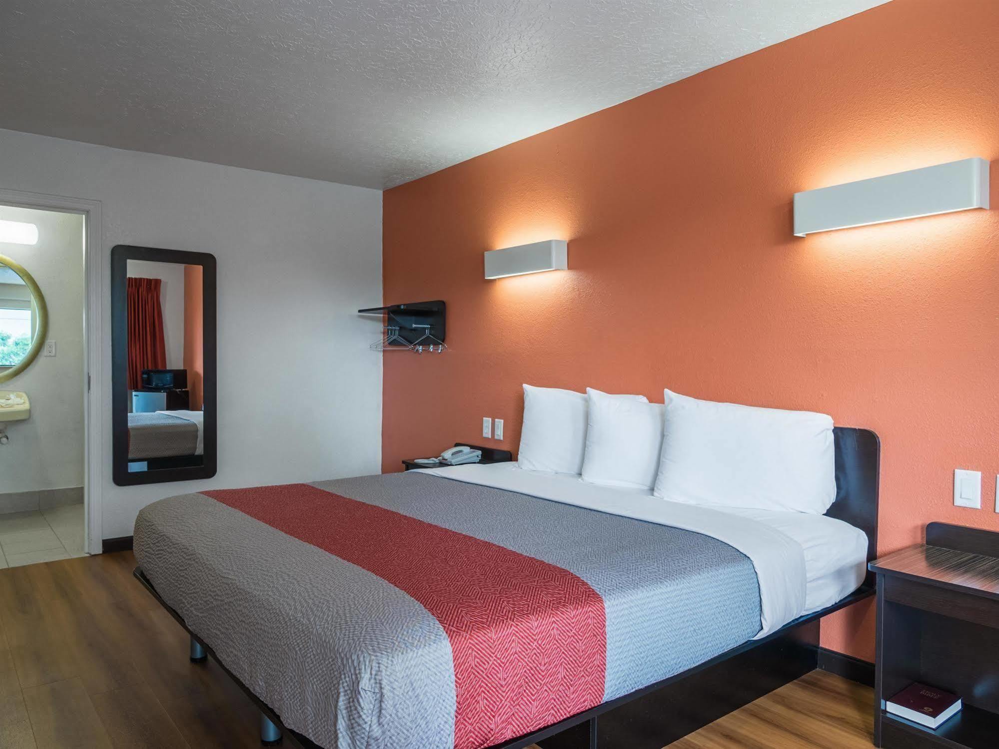 Motel 6-Columbus, Oh - Osu Eksteriør billede